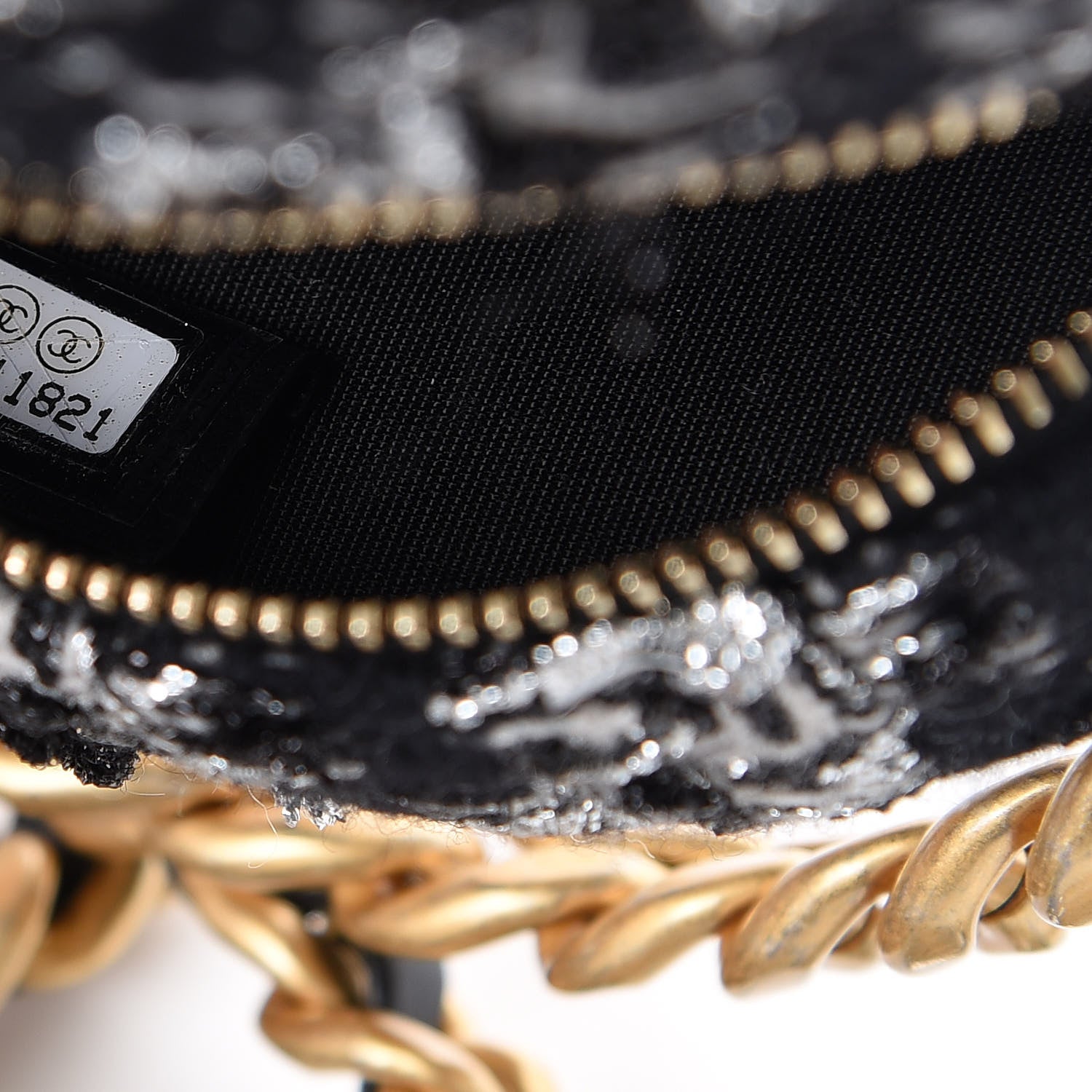 Chanel Tweed Quilted 19 Round Clutch With Chain Black White 8 of 9