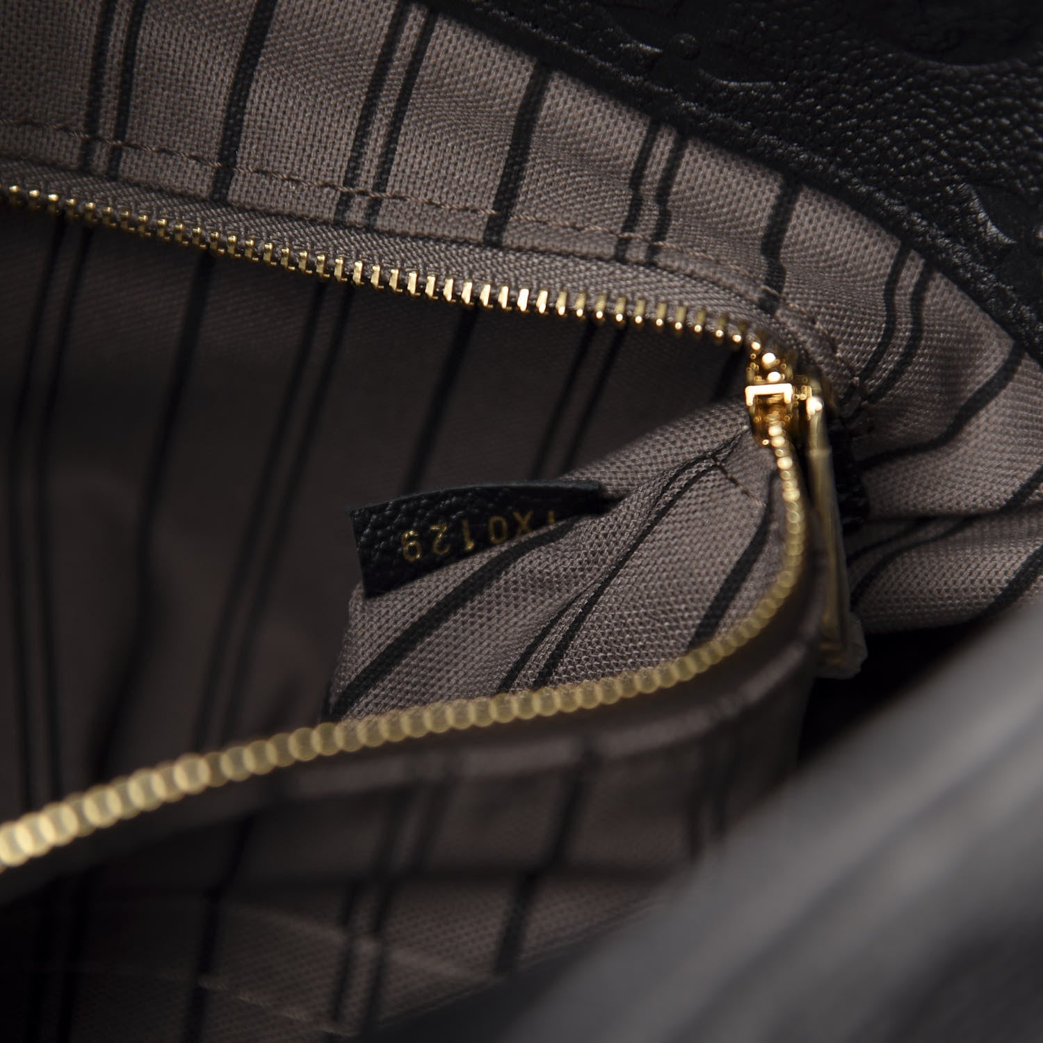 Louis Vuitton Empreinte Artsy MM Black 8 of 11