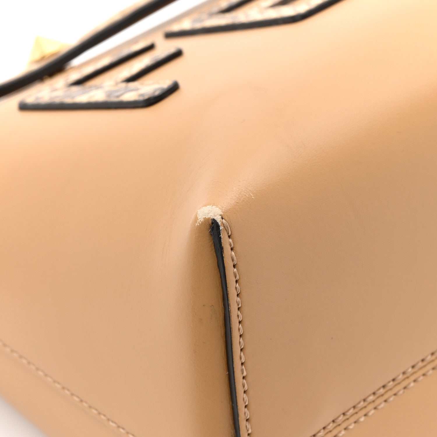 Fendi Vitello King Elaphe Python Print Logo Medium By The Way Boston Bag Miele Scuro Makeup 10 of 15