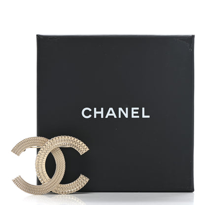 Chanel Metal Chain Quilted CC Brooch Gold 5 of 5