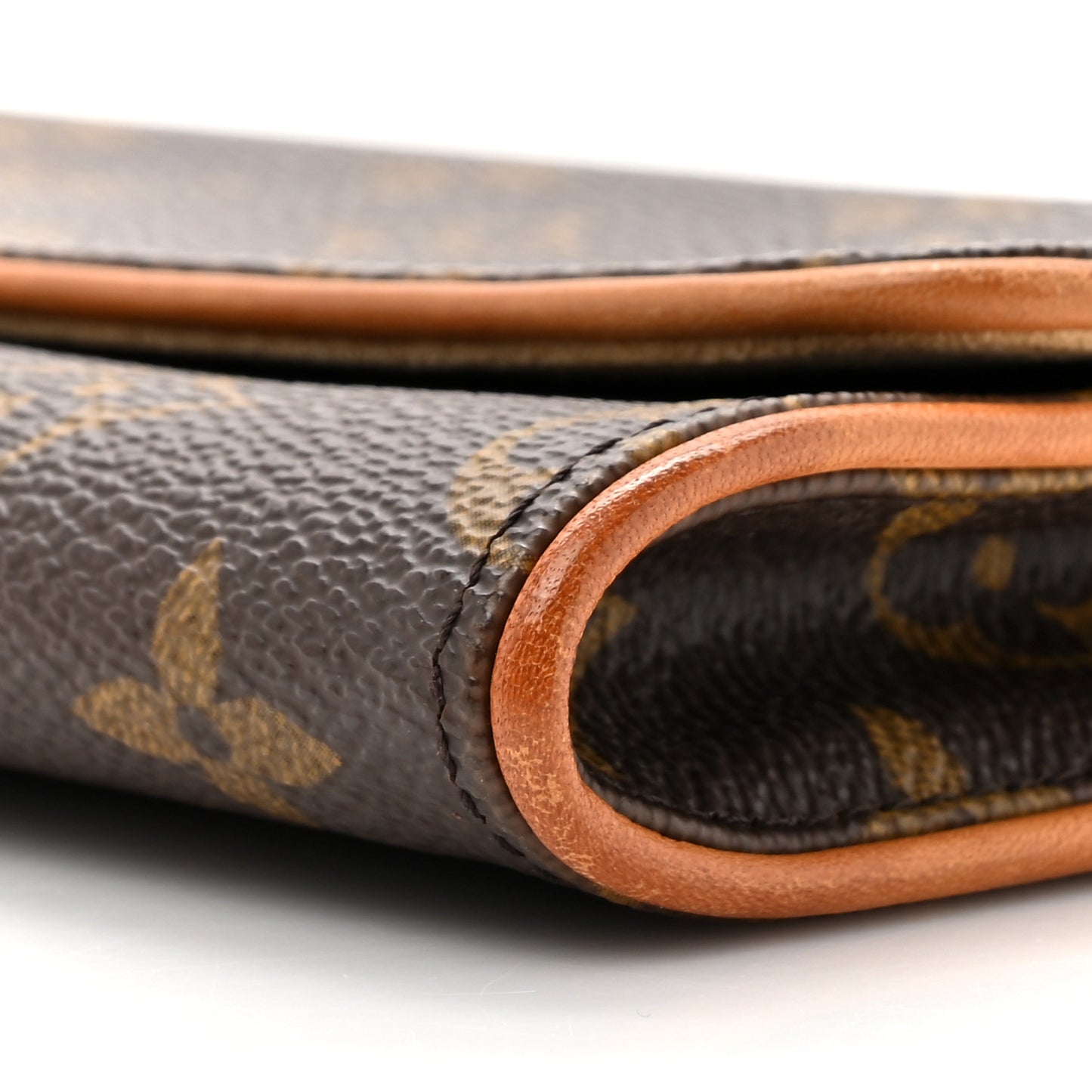 Monogram Pochette Twin GM