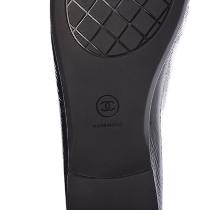 Chanel Crackled Patent Calfskin CC Mocassin Loafers 40 Black 6 of 9