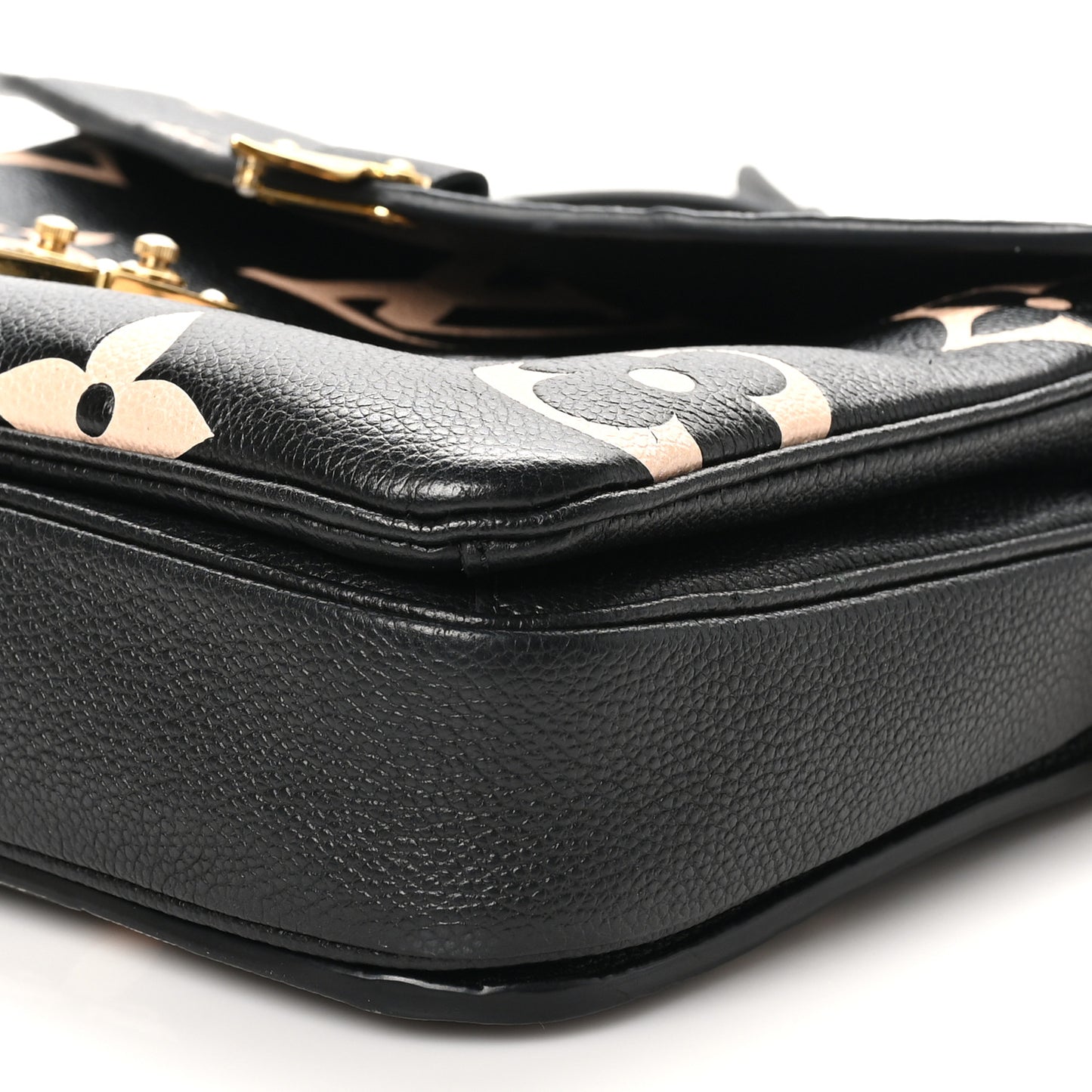 Empreinte Monogram Giant Pochette Metis Black Beige