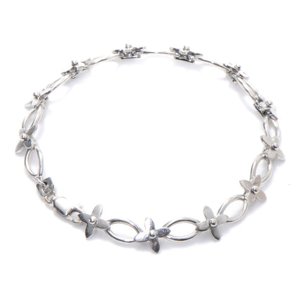 Louis Vuitton 18k White Gold Quatrefoil Bracelet M 1 of 3
