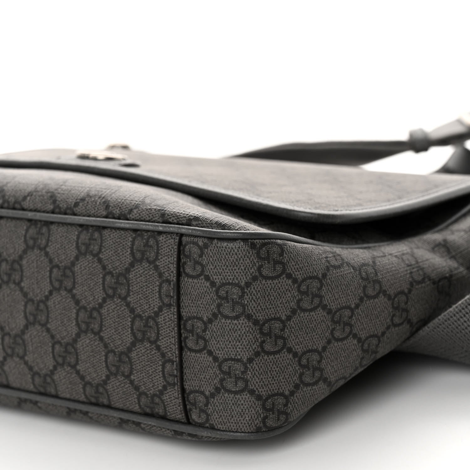 Gucci Tender GG Supreme Monogram Textured Dollar Calfskin Ophidia Messenger Bag Grey Black Graphite Grey 9 of 9