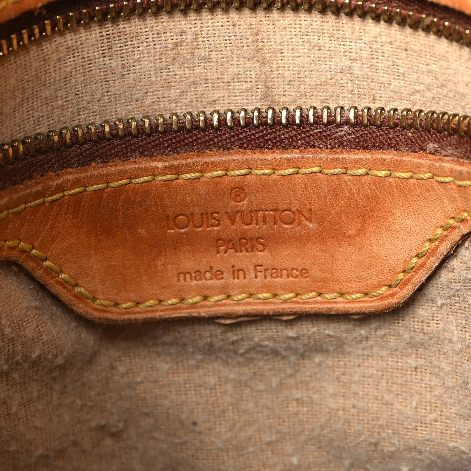 Louis Vuitton Monogram Petit Bucket 23 6 of 11