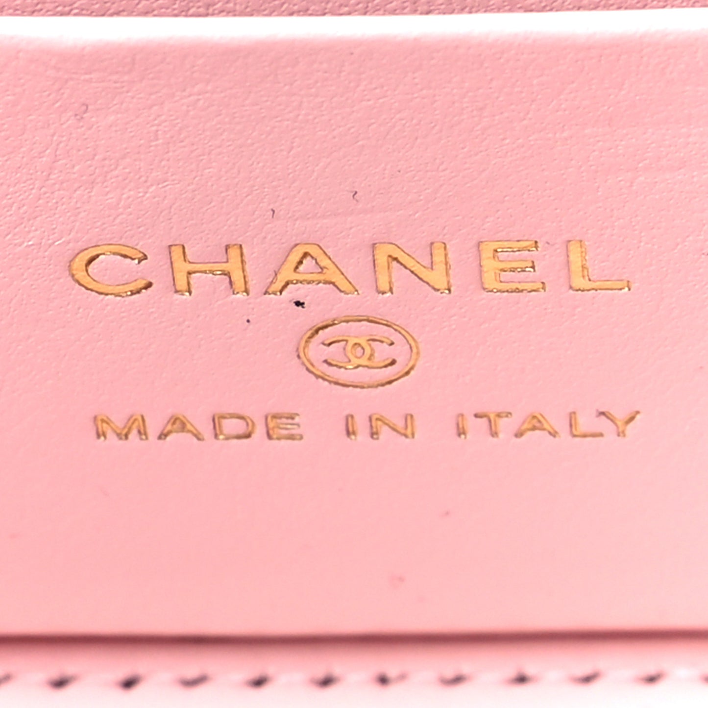 Caviar Quilted Small Vanity Case With Chain Light Pink