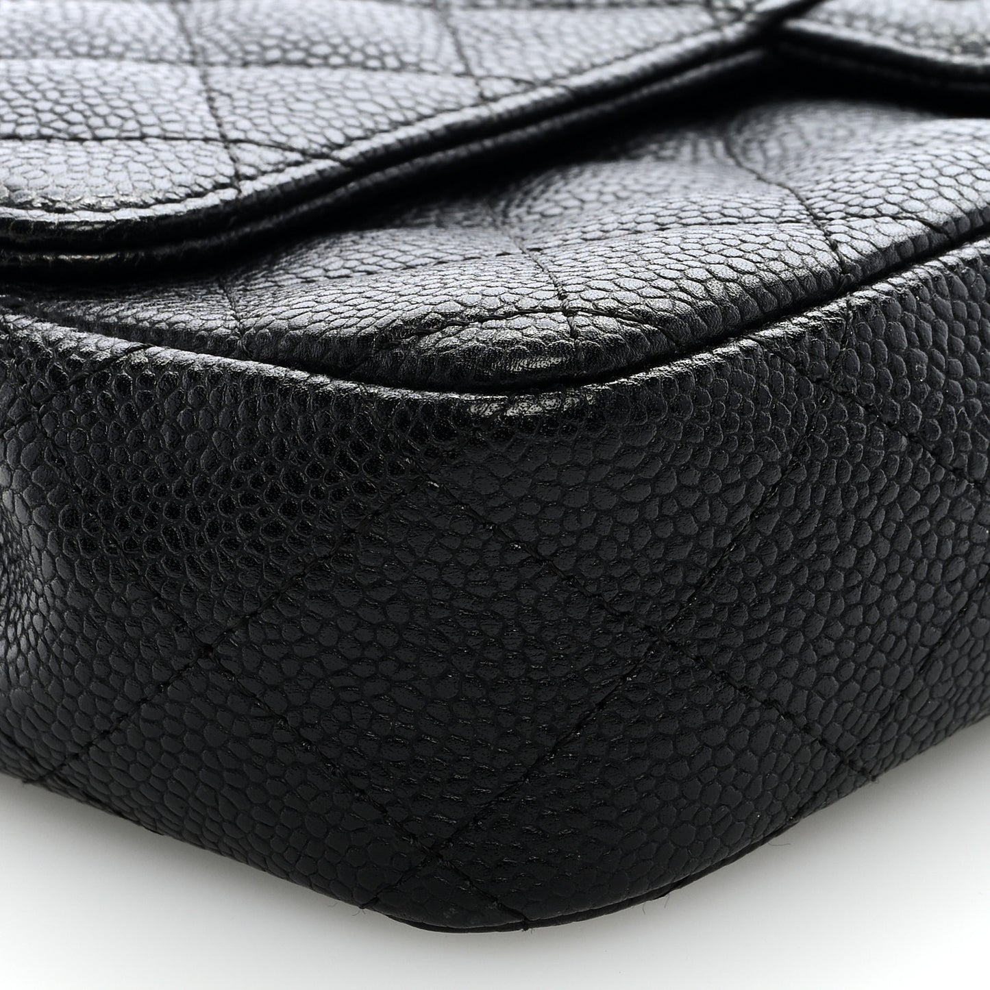 Caviar Quilted East West Flap Black