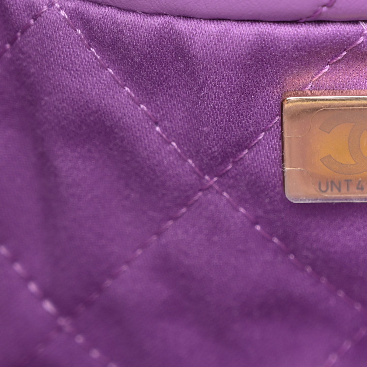 Shiny Calfskin Quilted Chanel 22 Purple