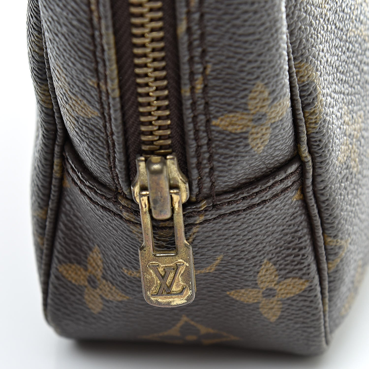 Louis Vuitton Monogram Trousse Toilette 23 11 of 11