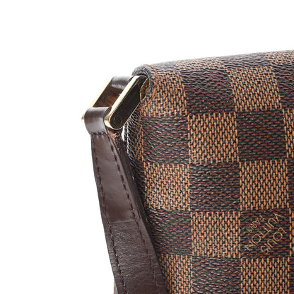 Louis Vuitton Damier Ebene Musette Tango 15 of 17