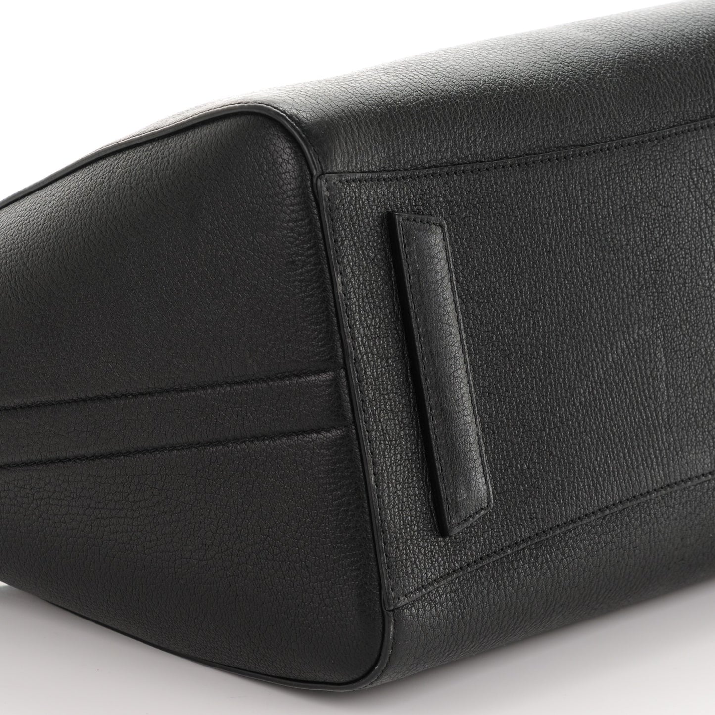 Sugar Goatskin Medium Antigona Black