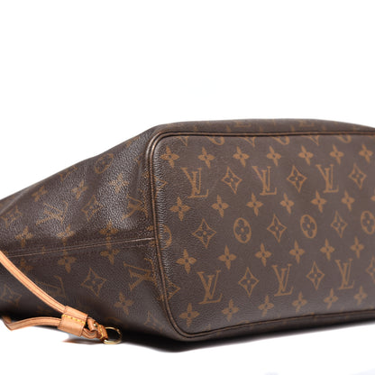 Louis Vuitton Monogram Neverfull MM 7 of 10