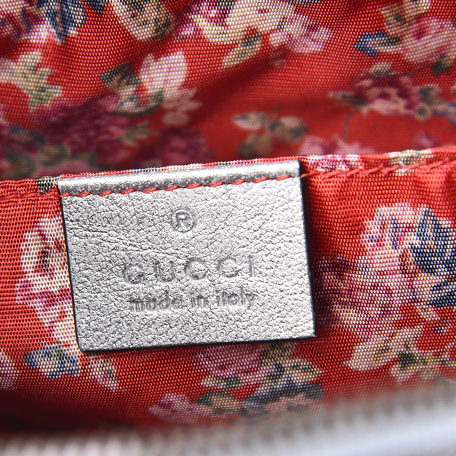 Gucci Laminated Nappa Web Trapuntata Small GG Shoulder Bag Argento 8 of 10