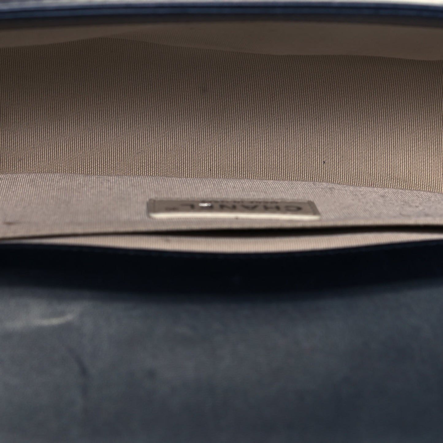 Lambskin Perforated Medium Boy Flap Navy