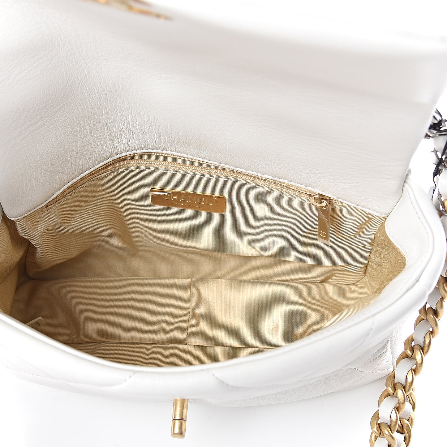 Goatskin Quilted Medium 19 Flap White