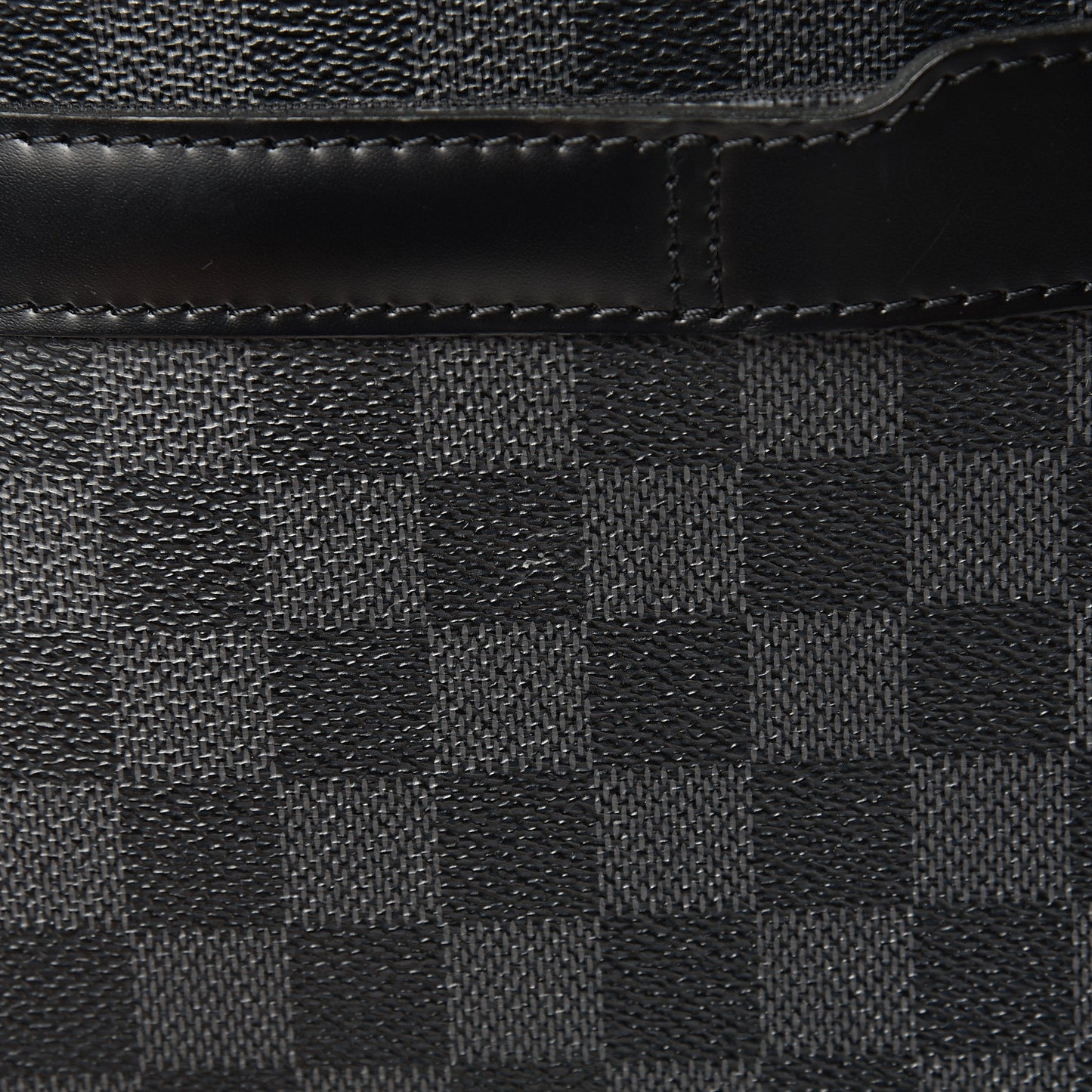 Damier Graphite Porte-Documents Voyage GM