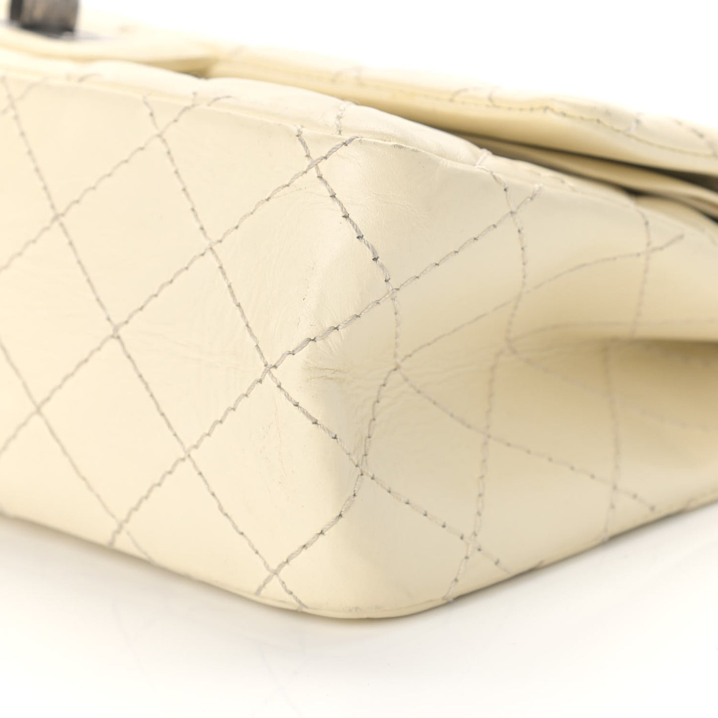 Aged Calfskin Quilted 2.55 Reissue 225 Flap White