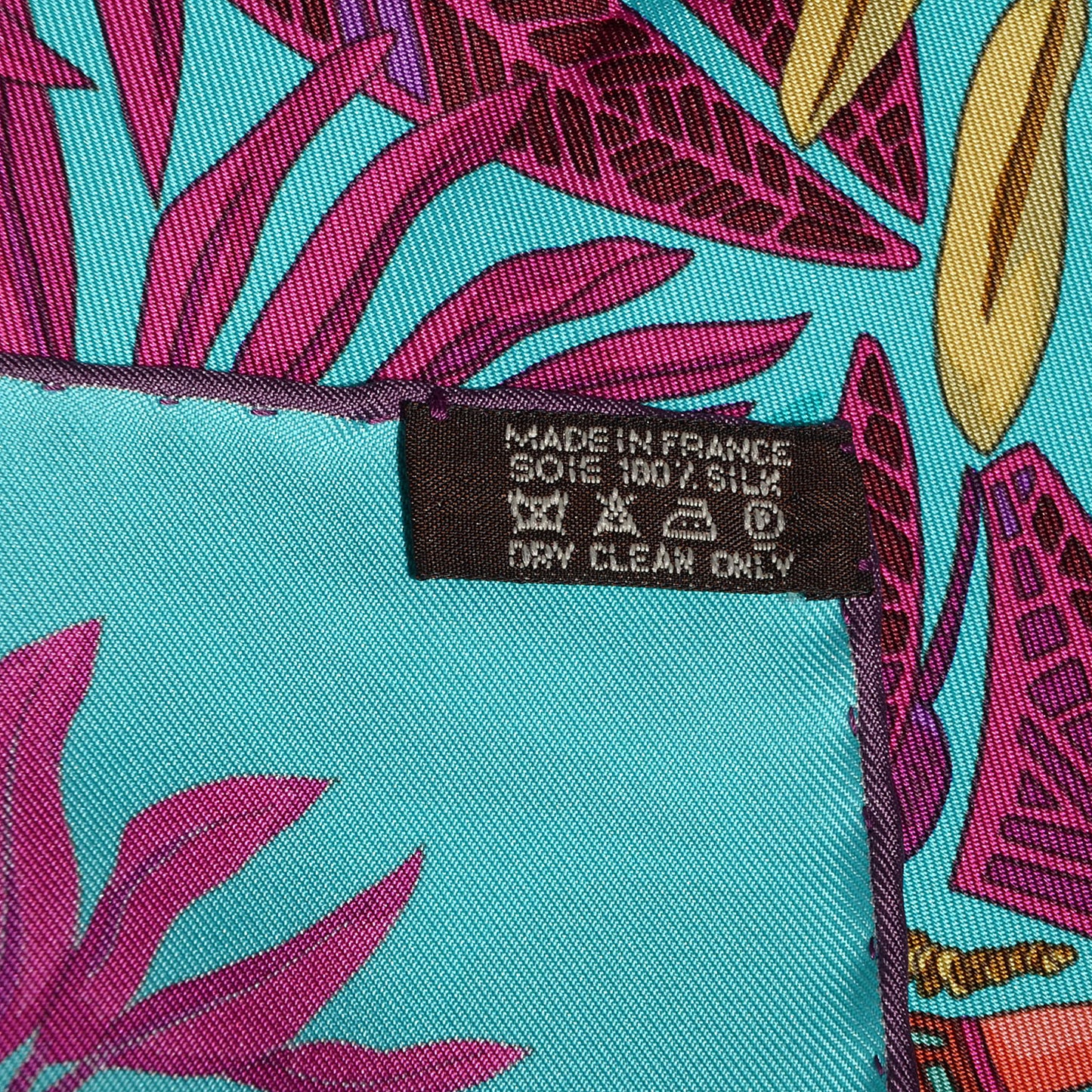 Silk La Promenade de Platon Scarf 90