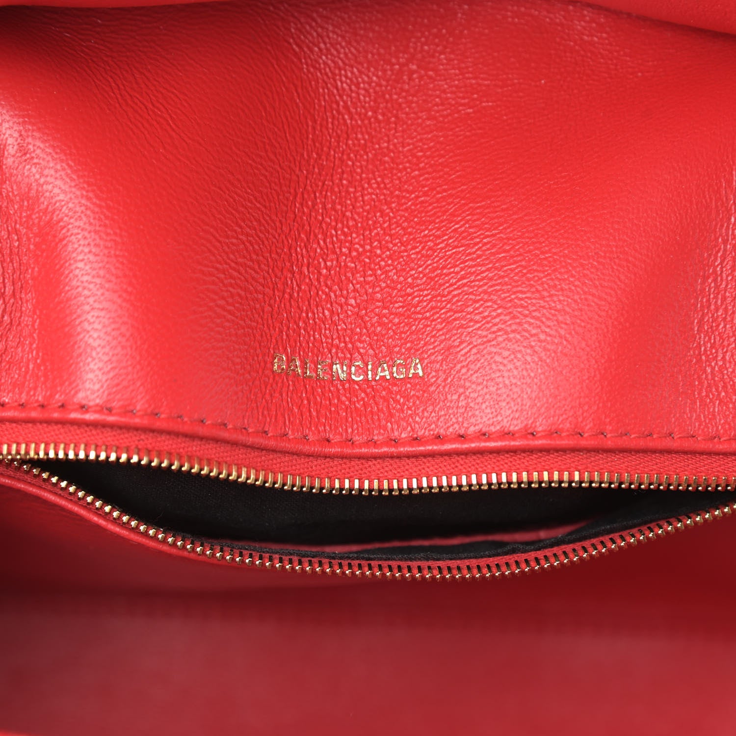 Balenciaga Nappa Calfskin Quilted Medium Touch B Shoulder Bag Bright Red 5 of 8