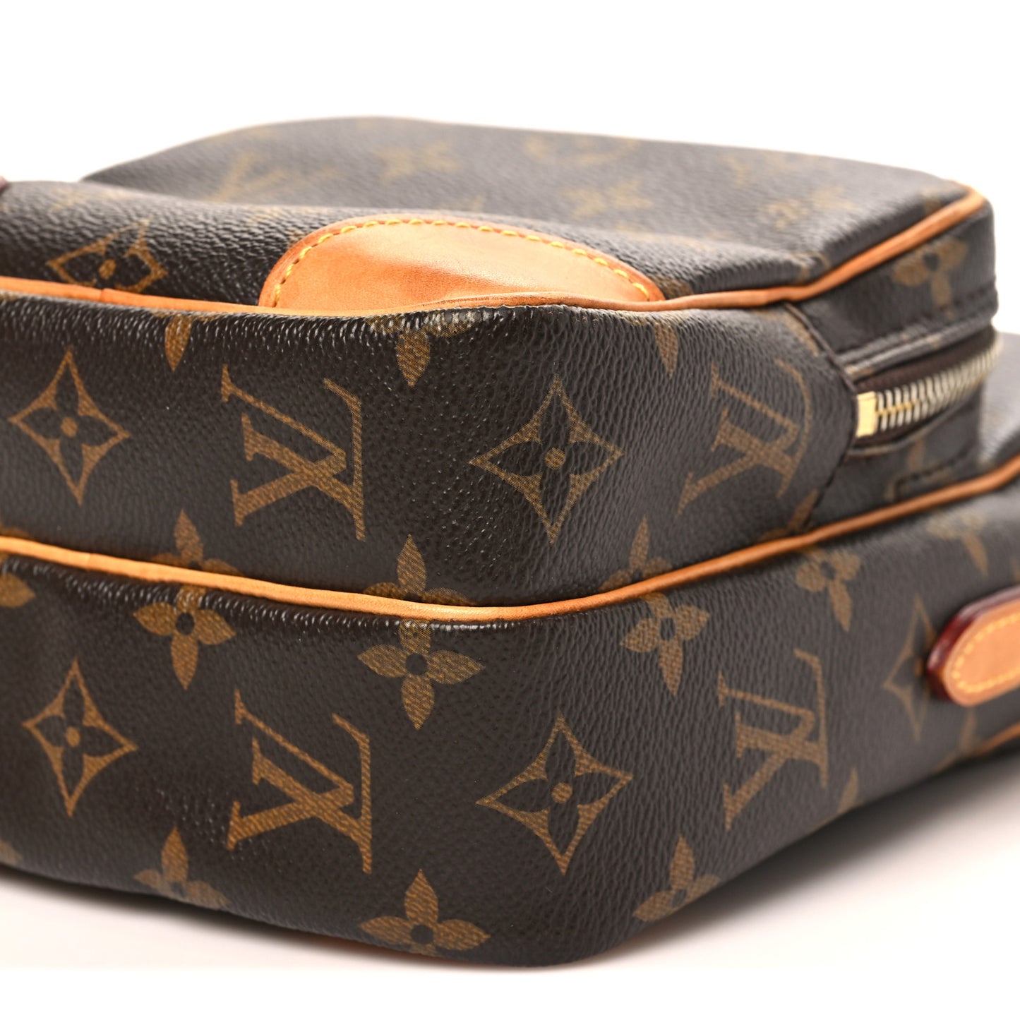Monogram Amazone