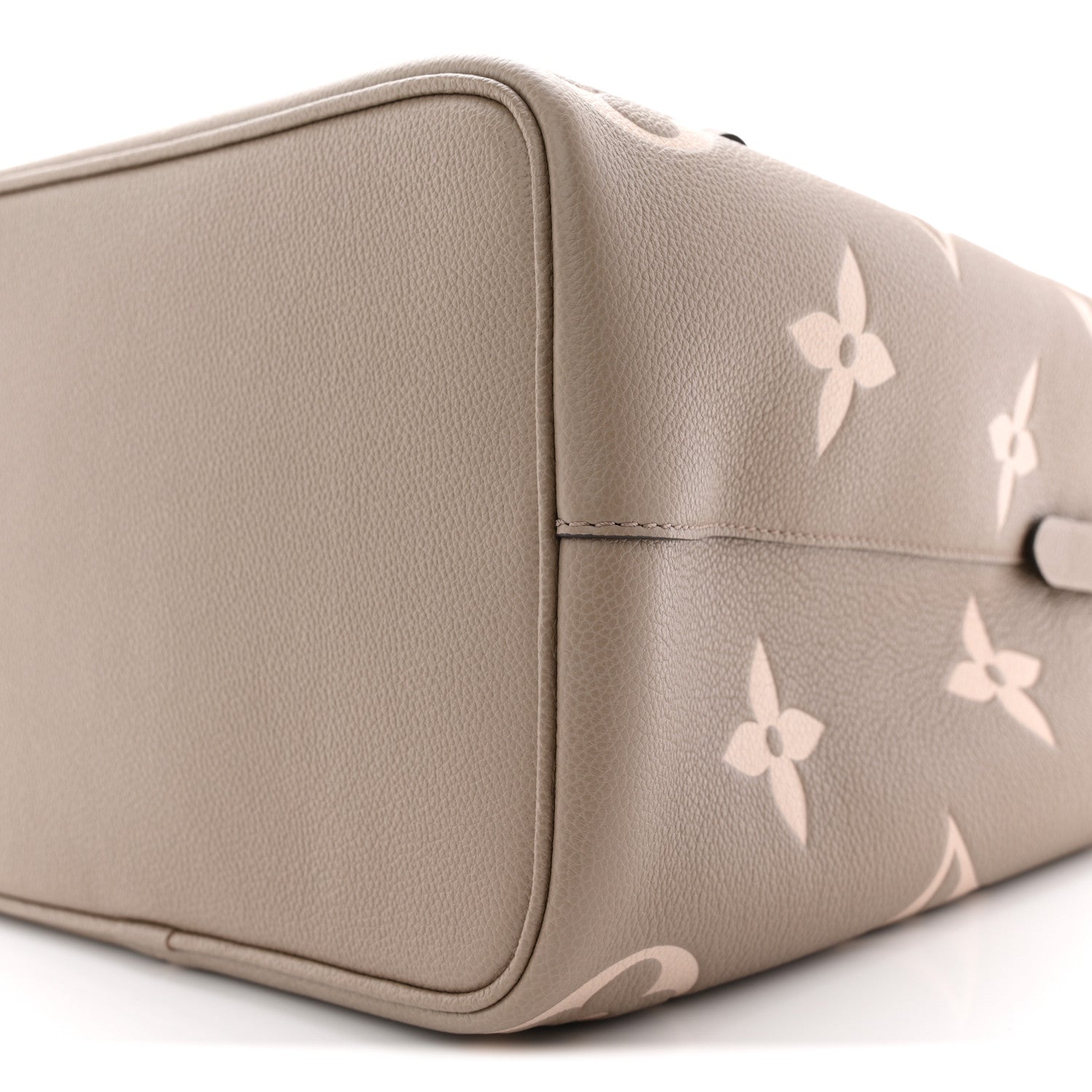 Louis Vuitton Empreinte Monogram Giant Neonoe MM Tourterelle Creme 10 of 11