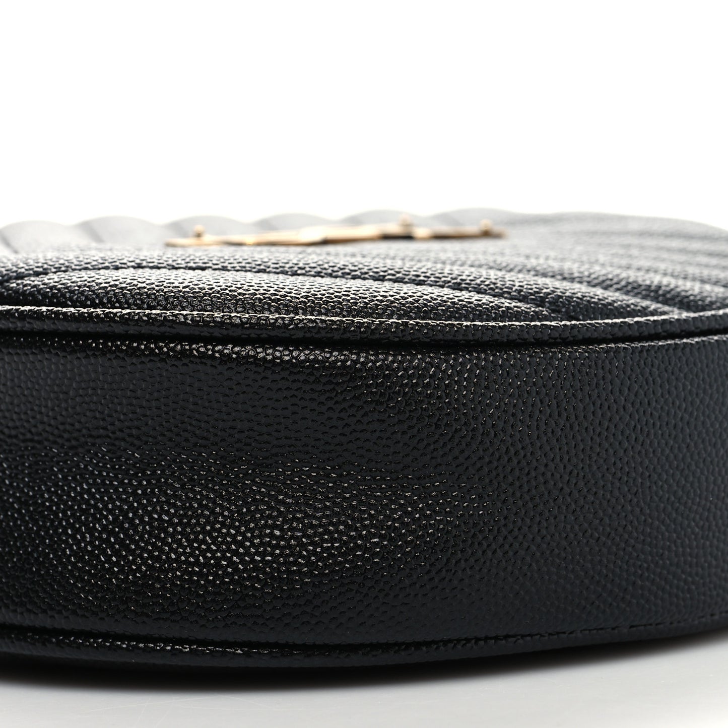 Grain De Poudre Matelasse Chevron Quilted Round Vinyle Camera Bag Black