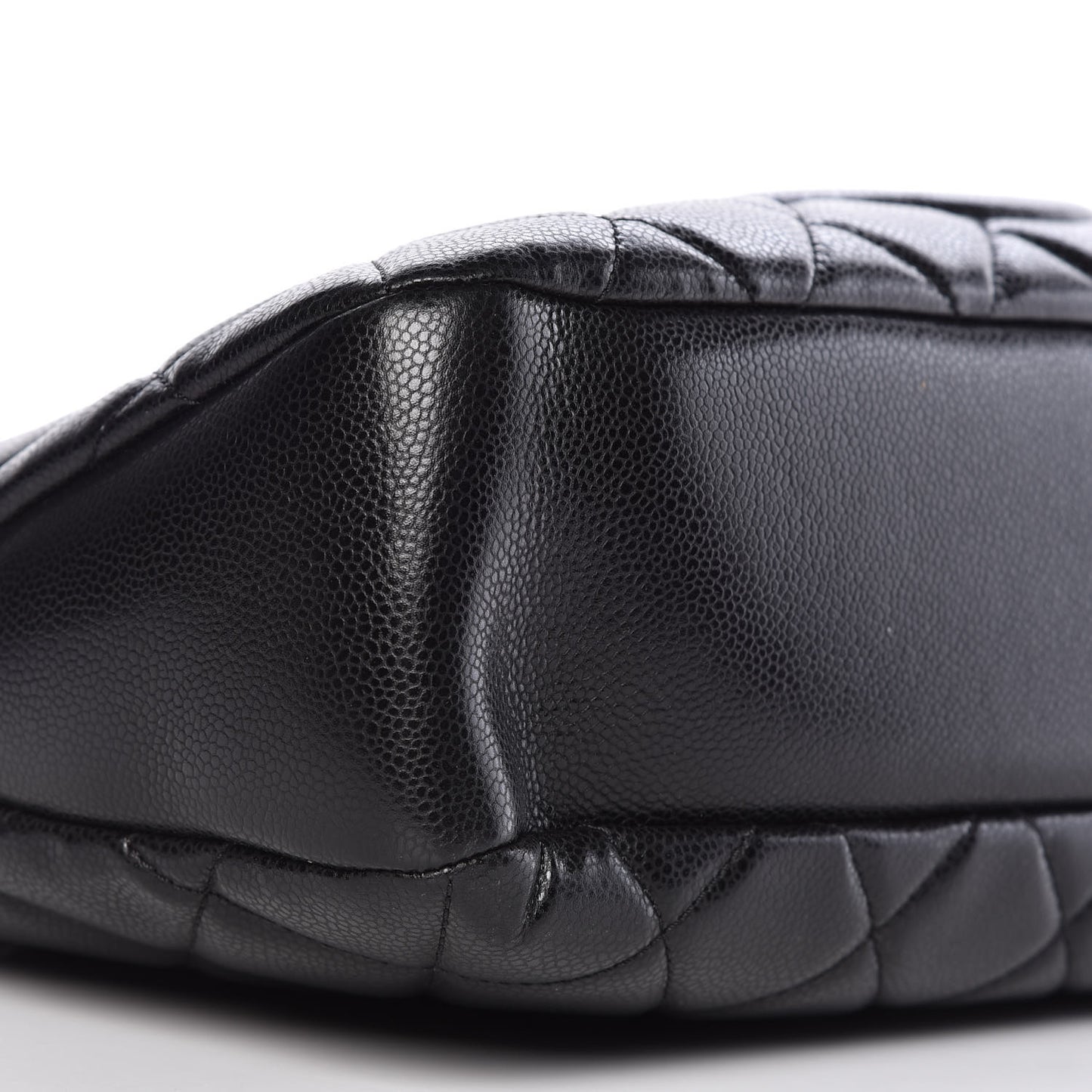 Caviar Quilted CC Timeless Soft Tote Black