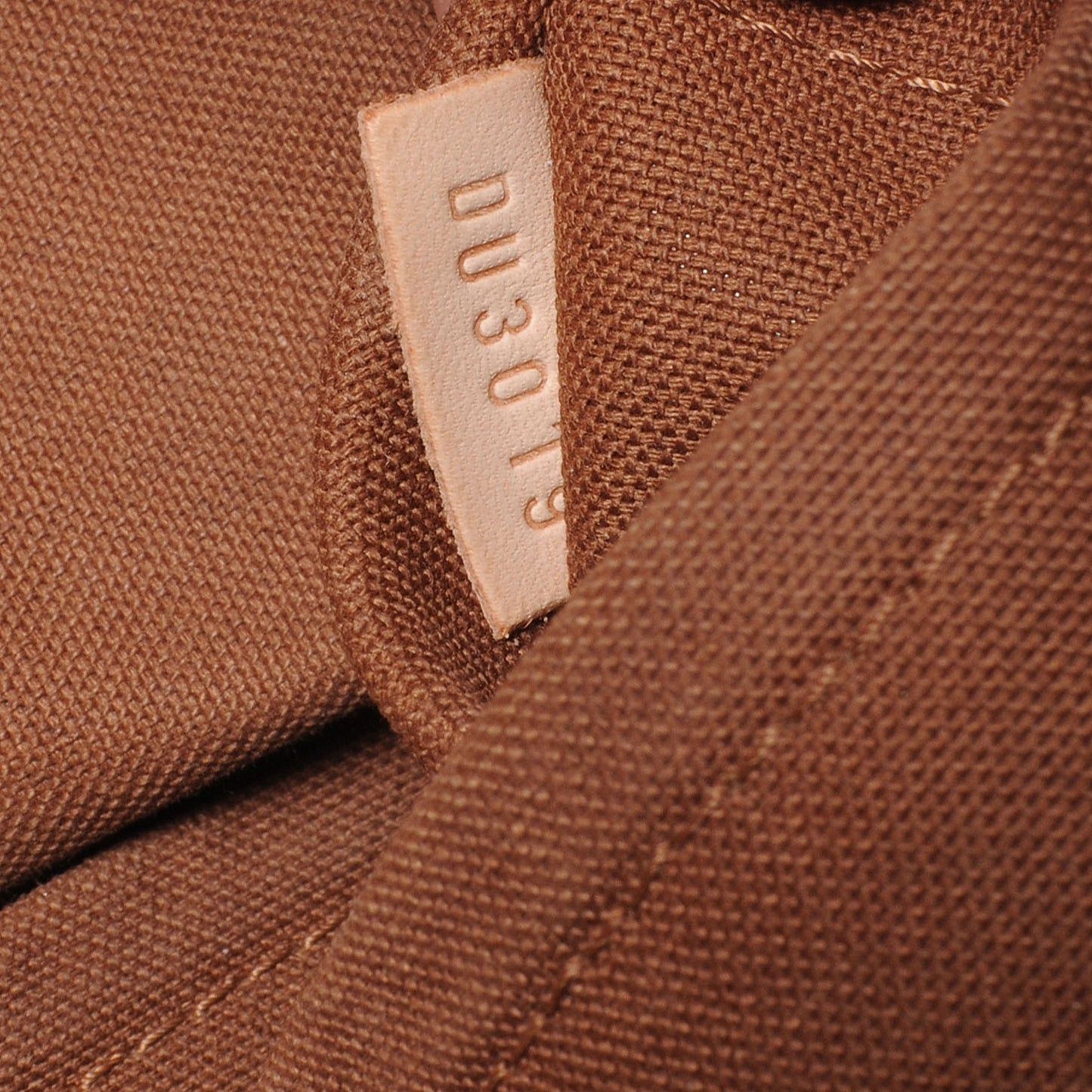 Monogram Beaubourg MM Messenger