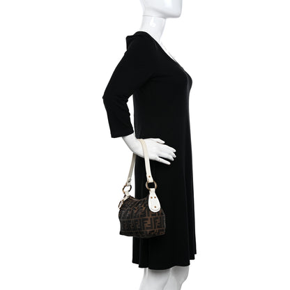 Fendi Zucca Cuoio Lucido Hobo Tobacco White 2 of 15