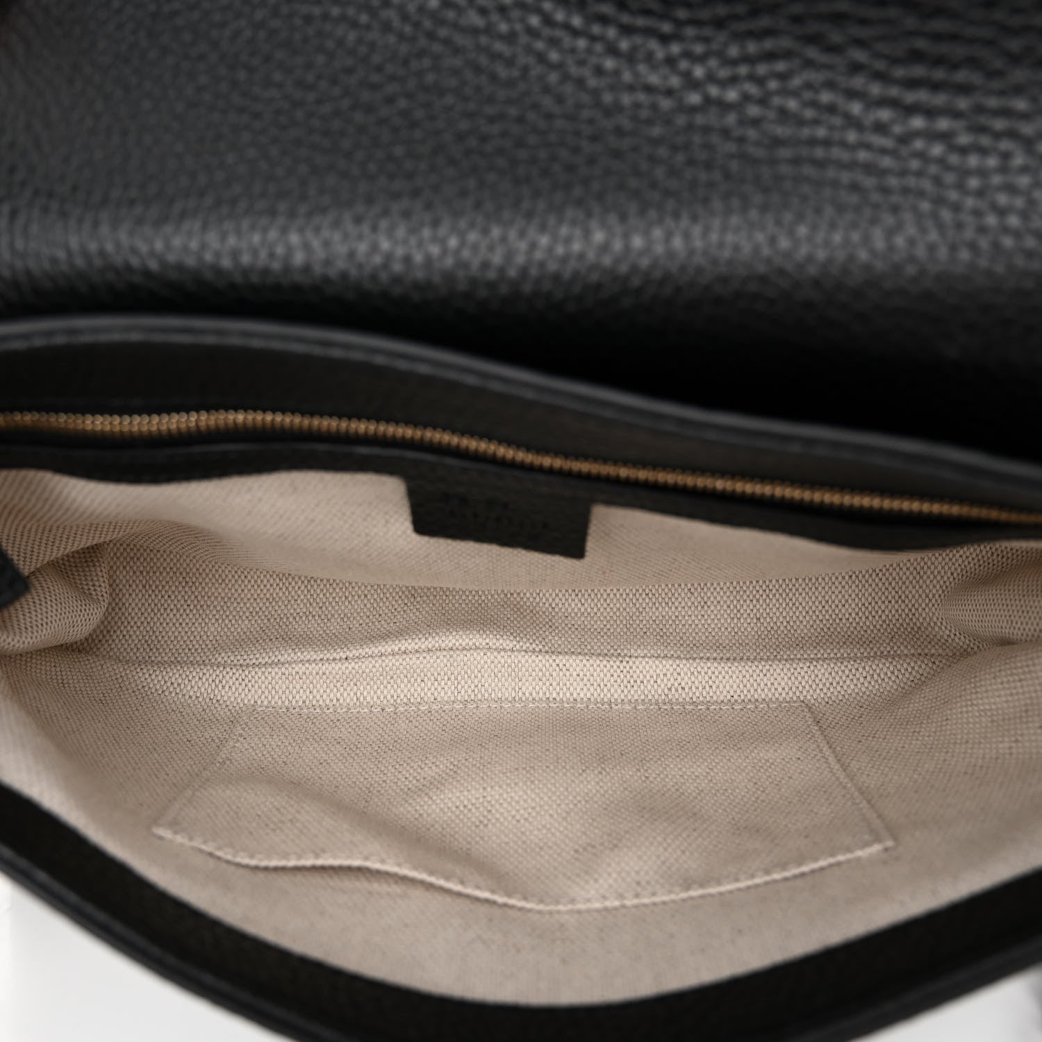 Gucci Pebbled Calfskin Medium Soho Flap Crossbody Black 5 of 10