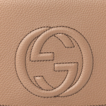 Gucci Pebbled Calfskin Medium Soho Flap Crossbody Camelia 10 of 10