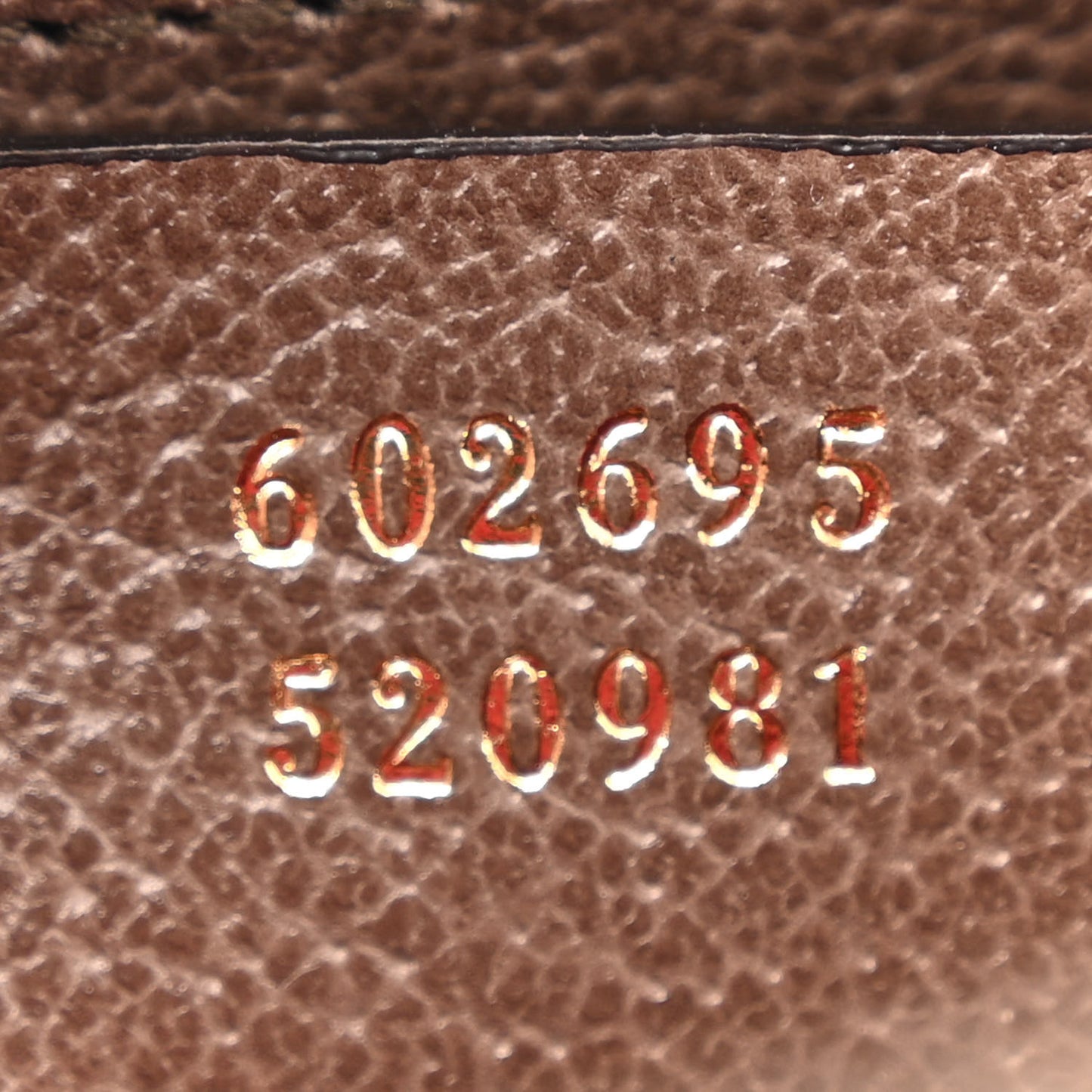 X DISNEY GG Supreme Monogram Donald Duck Small Interlocking G Belt Bag 90 36 Beige Multicolor New Acero