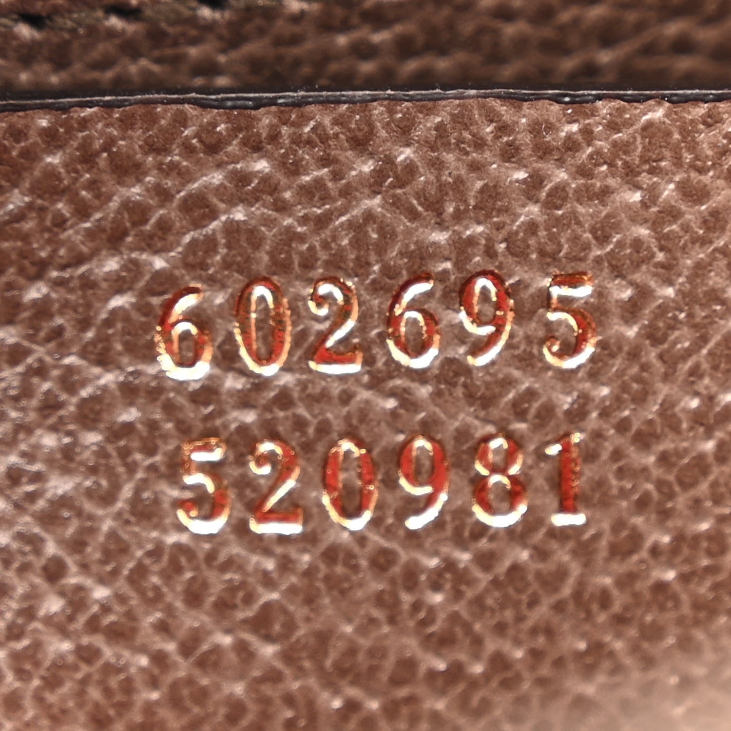 Gucci X DISNEY GG Supreme Monogram Donald Duck Small Interlocking G Belt Bag 90 36 Beige Multicolor New Acero 7 of 10