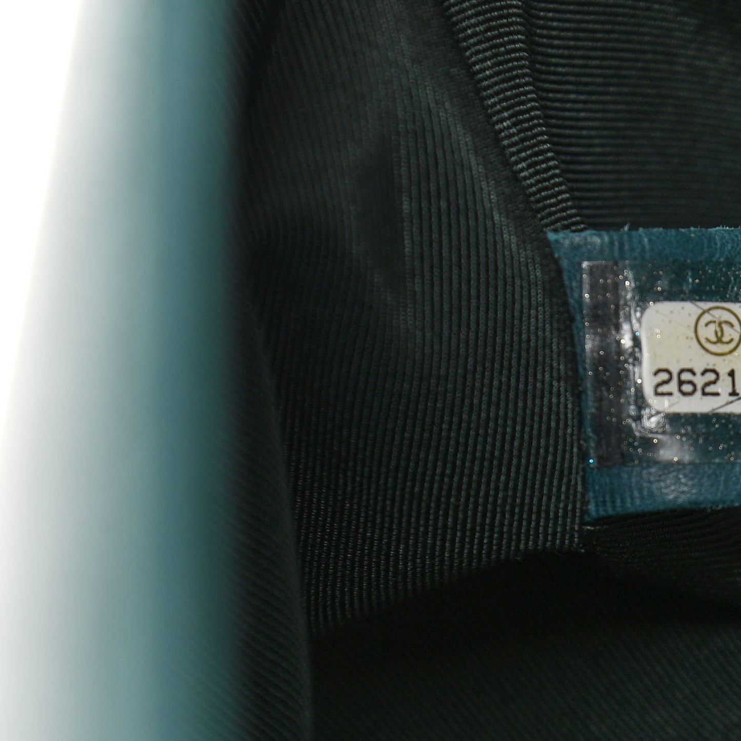 Caviar Quilted Medium Boy Flap Dark Green