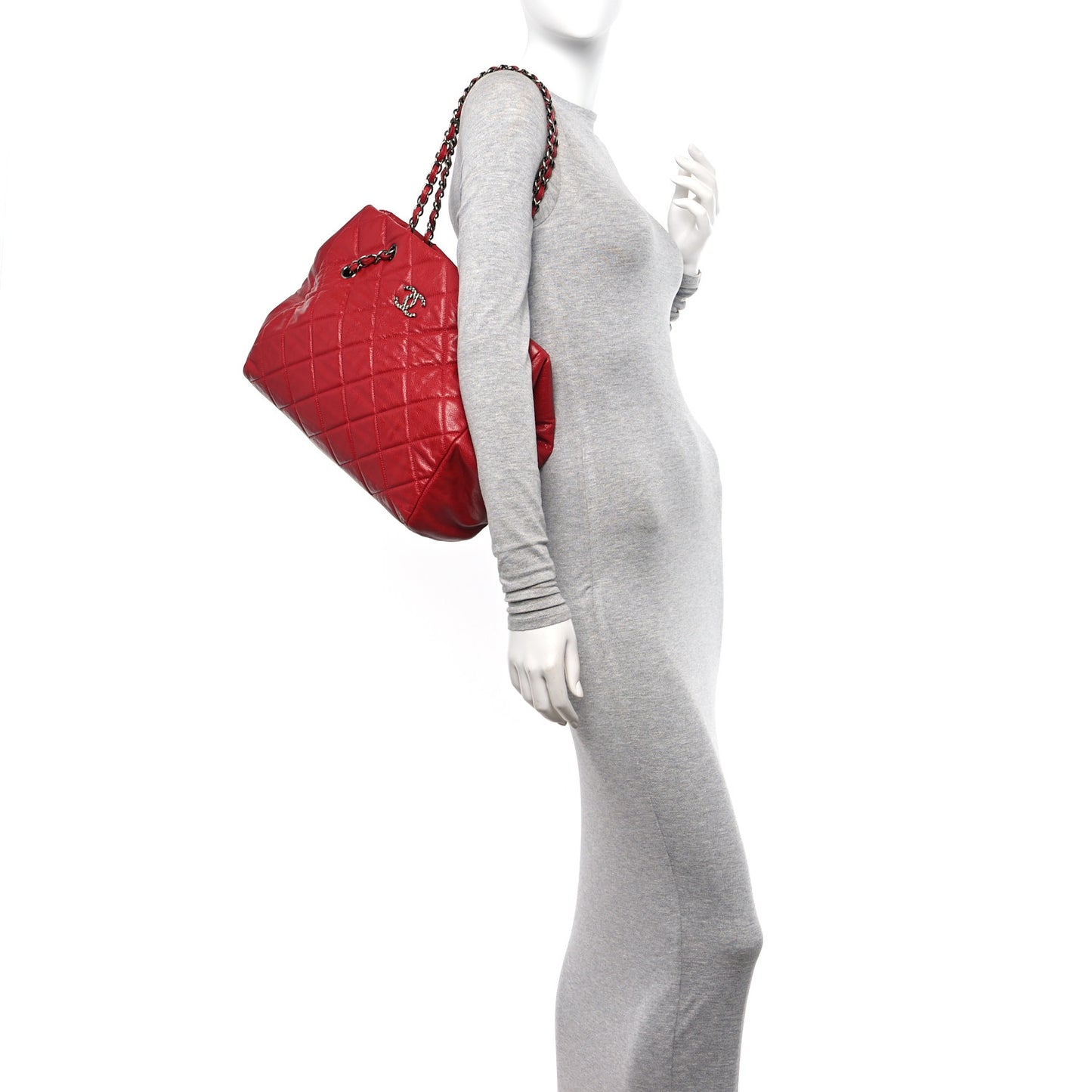 Caviar Quilted Large Cells Shopping Tote Red