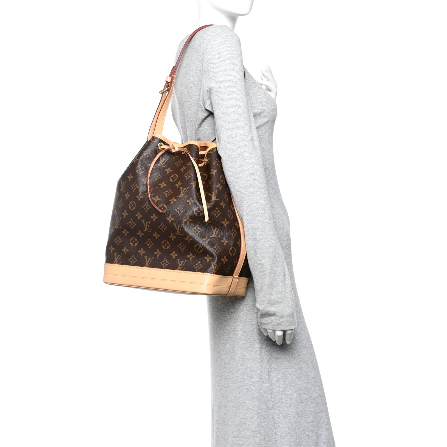 Louis Vuitton Monogram Noe 2 of 10