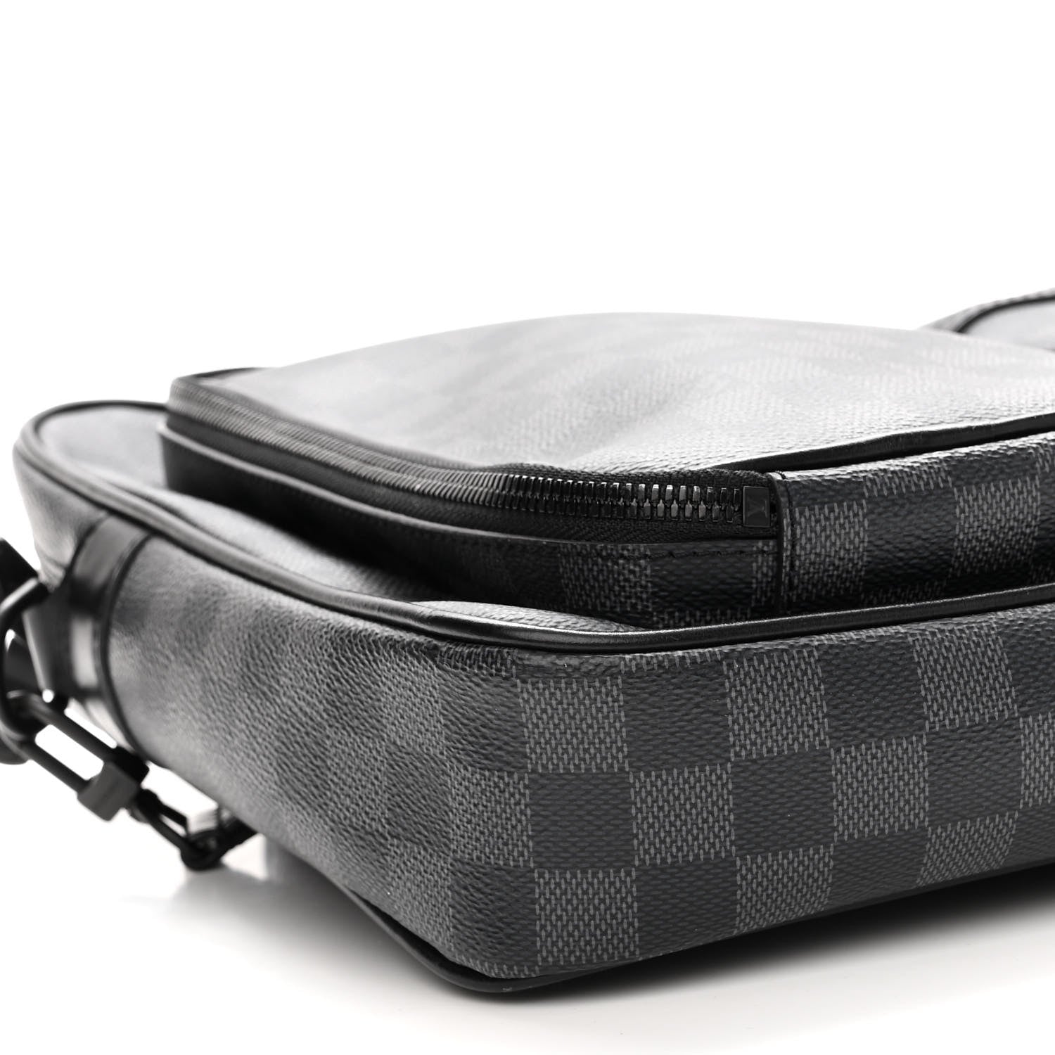 Louis Vuitton Damier Graphite Utility Business Bag 9 of 10