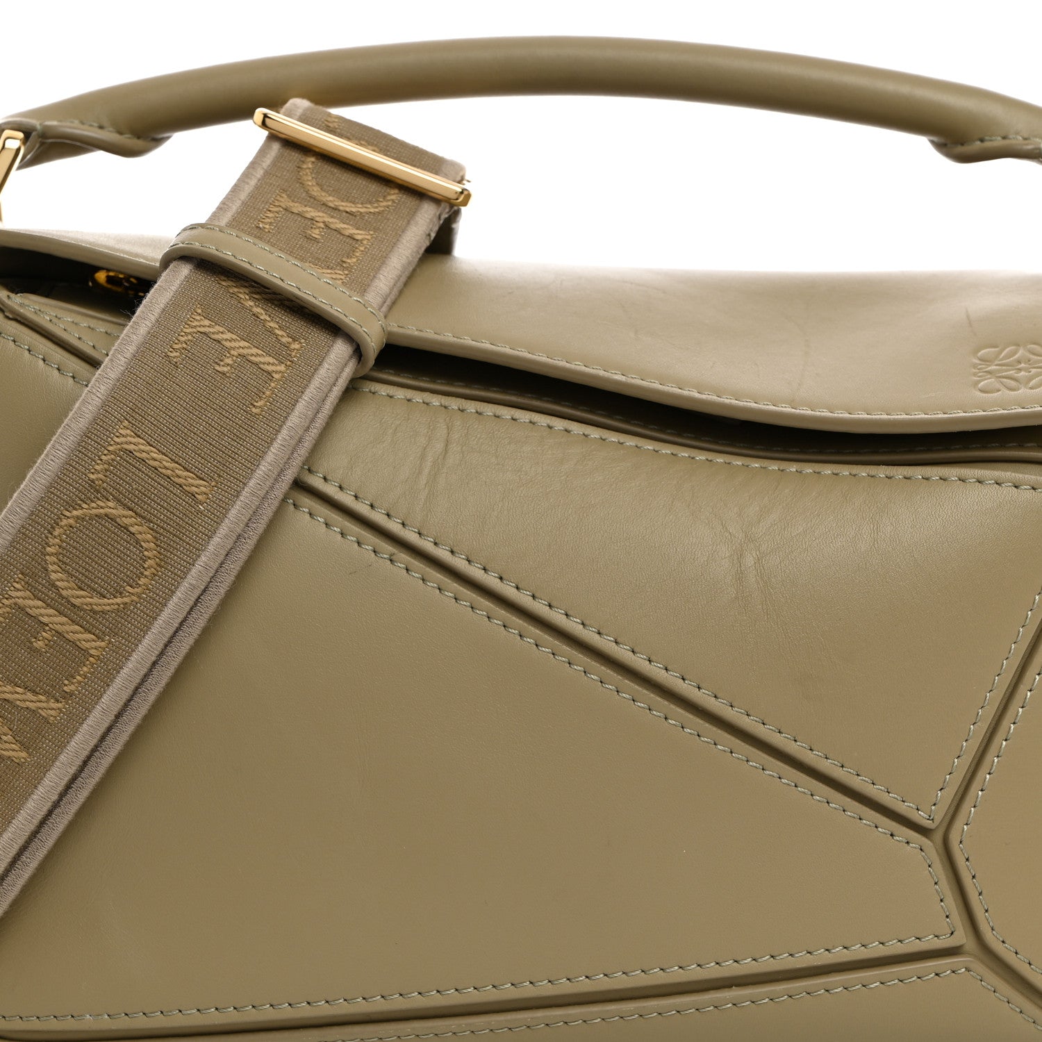 Loewe Calfskin Small Puzzle Bag Artichoke 9 of 11
