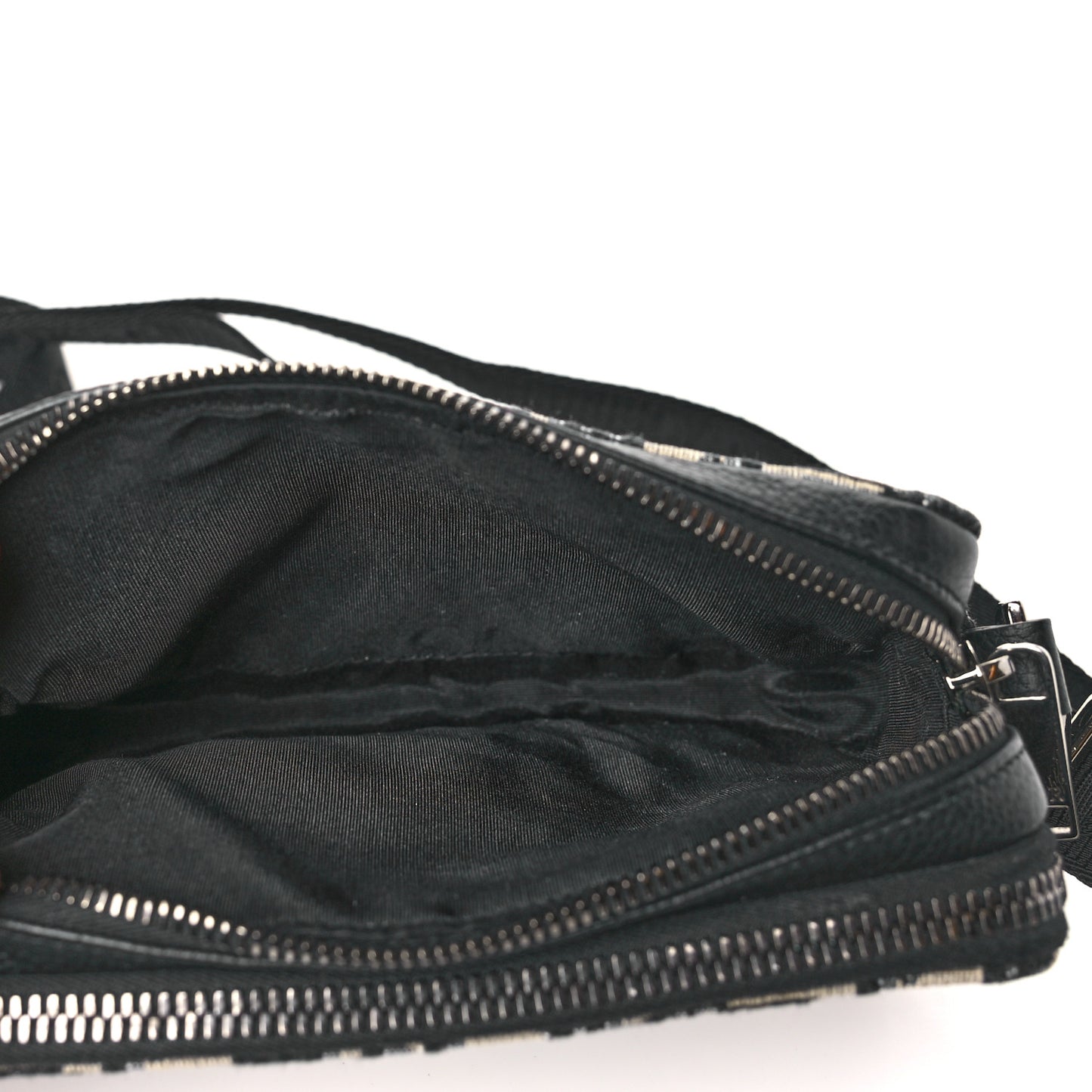 Oblique Messenger Pouch Black