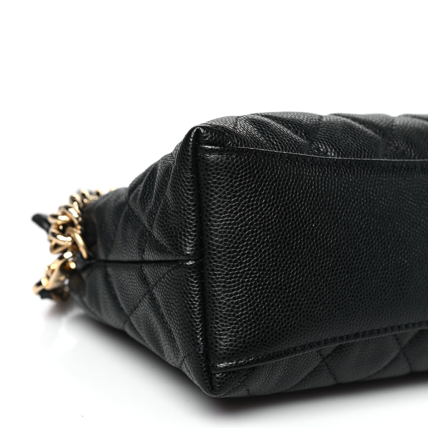 Shiny Caviar Quilted Bow Pouch Black