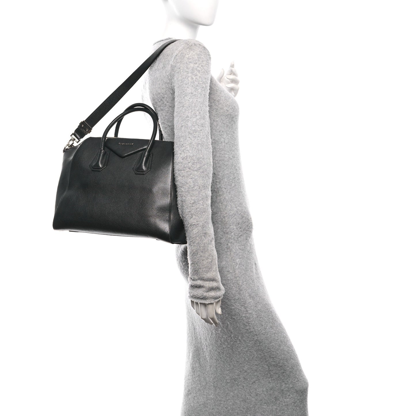 Sugar Goatskin Medium Antigona Black