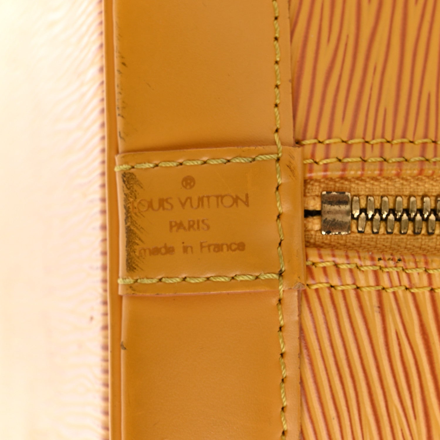 Louis Vuitton Epi Alma PM Tassil 7 of 12