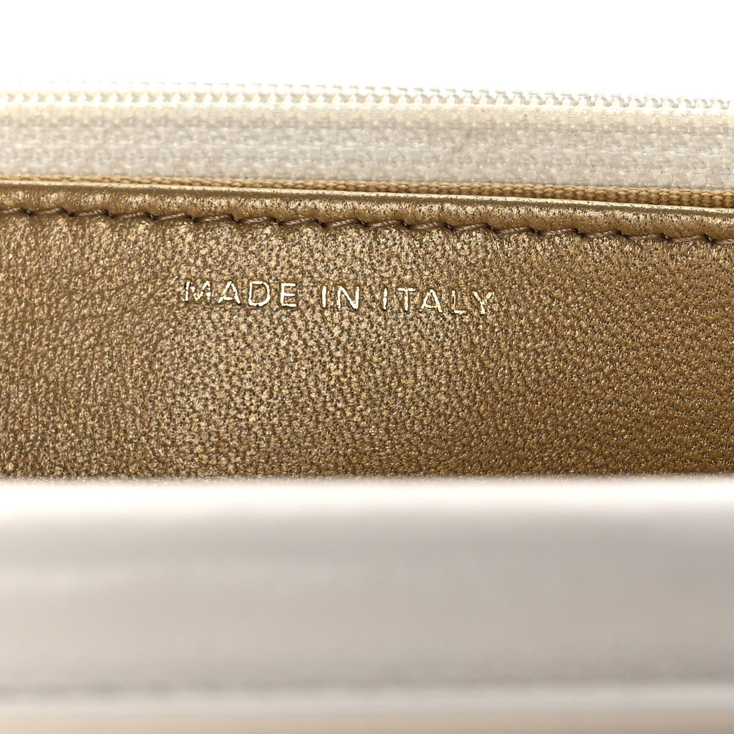 Lambskin Quilted Coco Clips Wallet On Chain WOC White