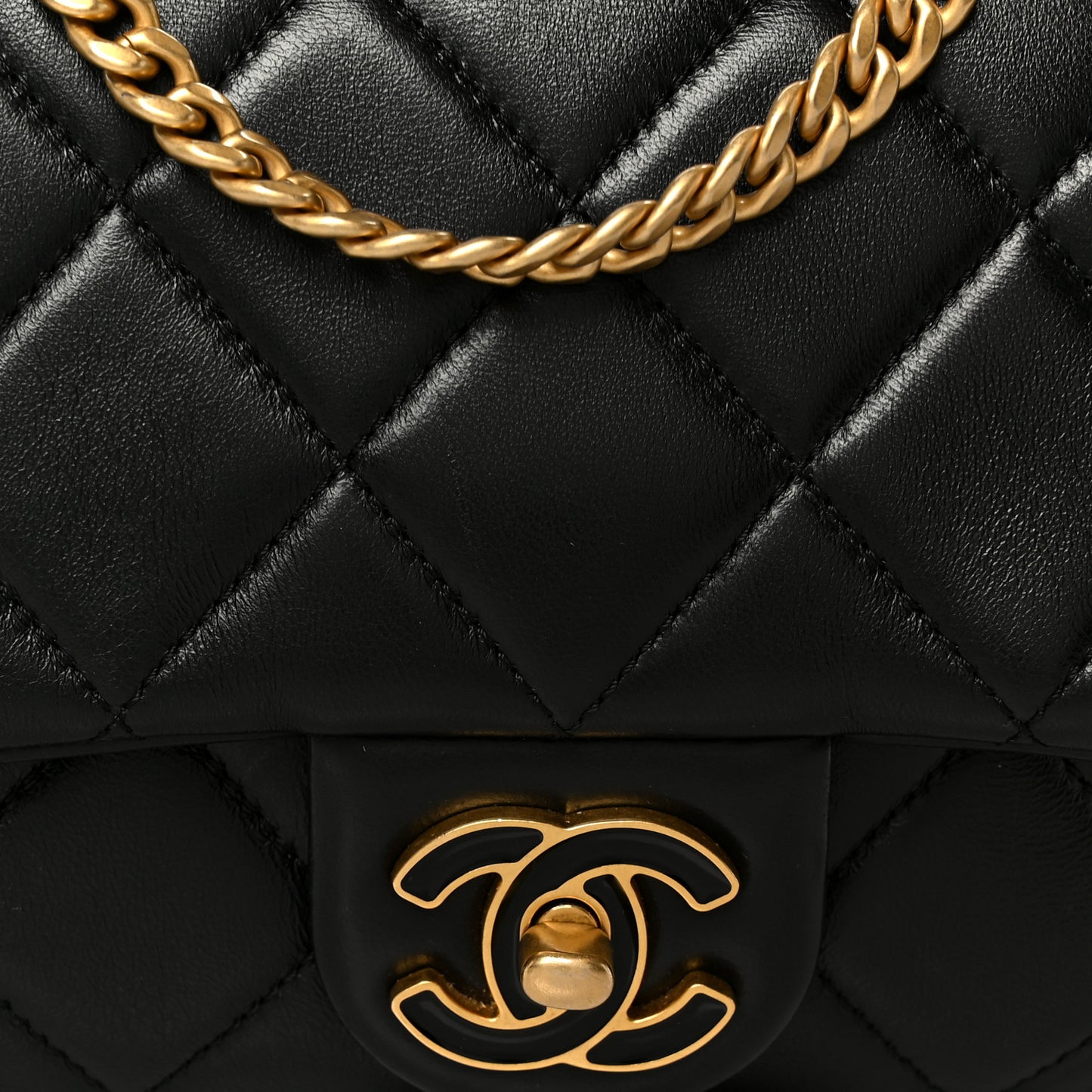 Lambskin Enamel Quilted Pending CC Square Flap Black