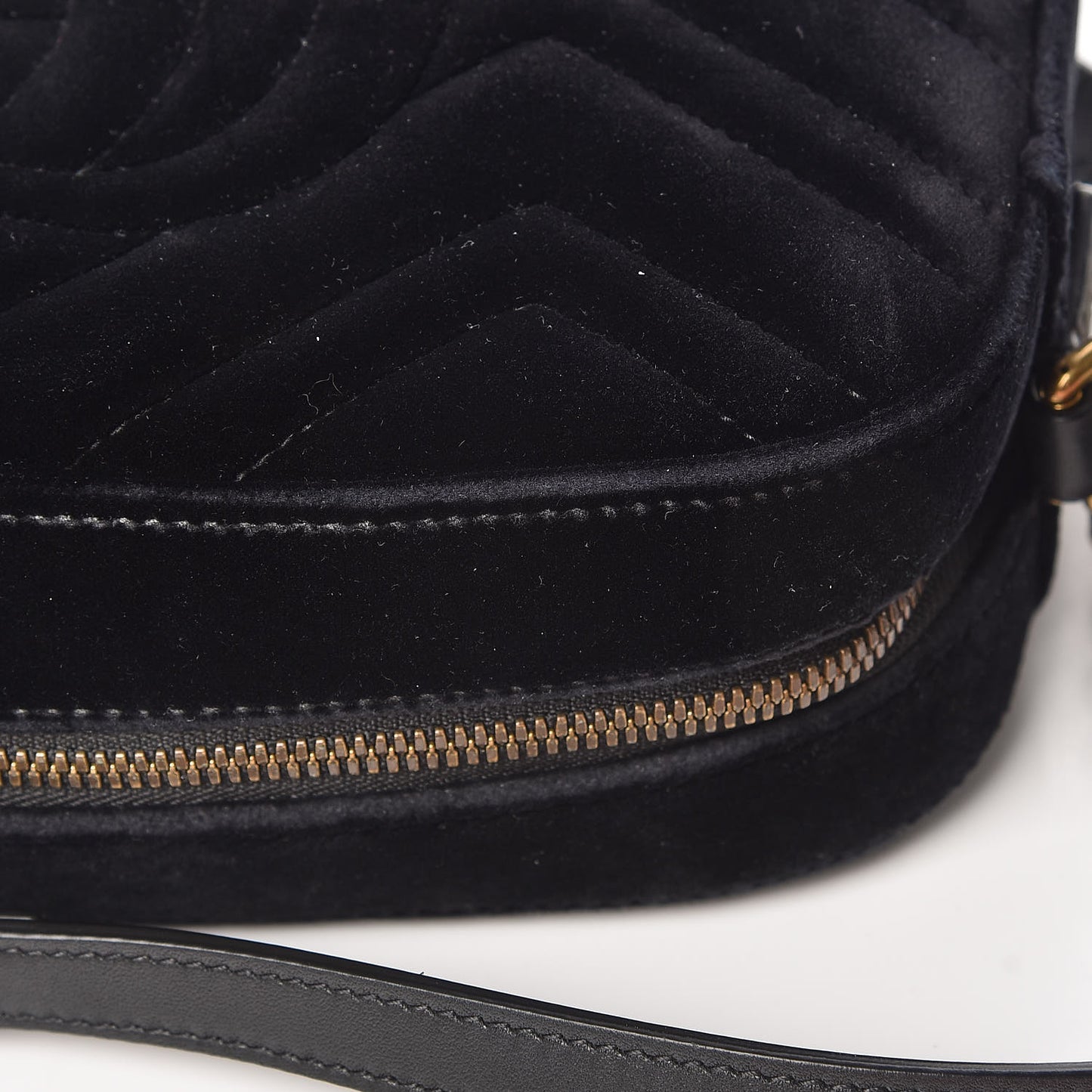 Velvet Matelasse Small GG Marmont Chain Shoulder Bag Black