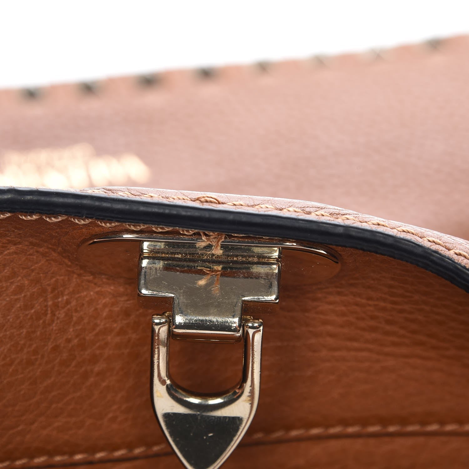 Valentino Garavani Pebbled Calfskin Large Rockstud Flip-Lock Messenger Bag Light Cuir 8 of 11