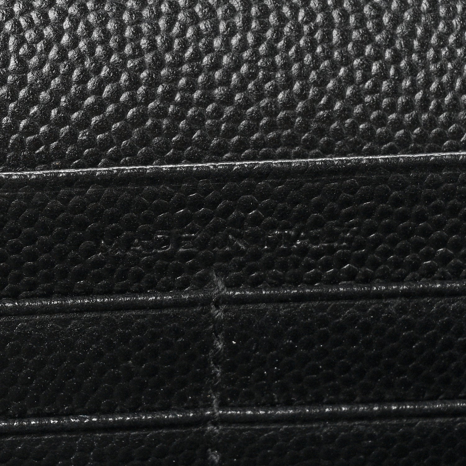 Saint Laurent Grain De Poudre Matelasse Chevron Monogram Chain Wallet Black 9 of 17
