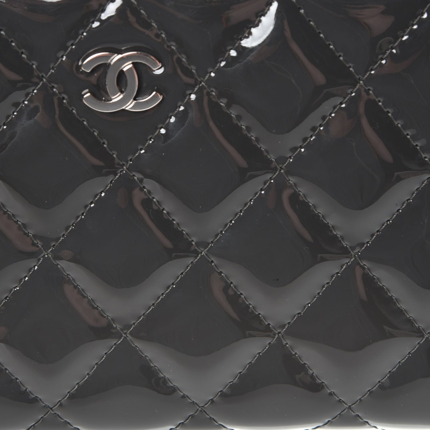 Patent Calfskin Quilted Large Gusset Zip Around Wallet Grey