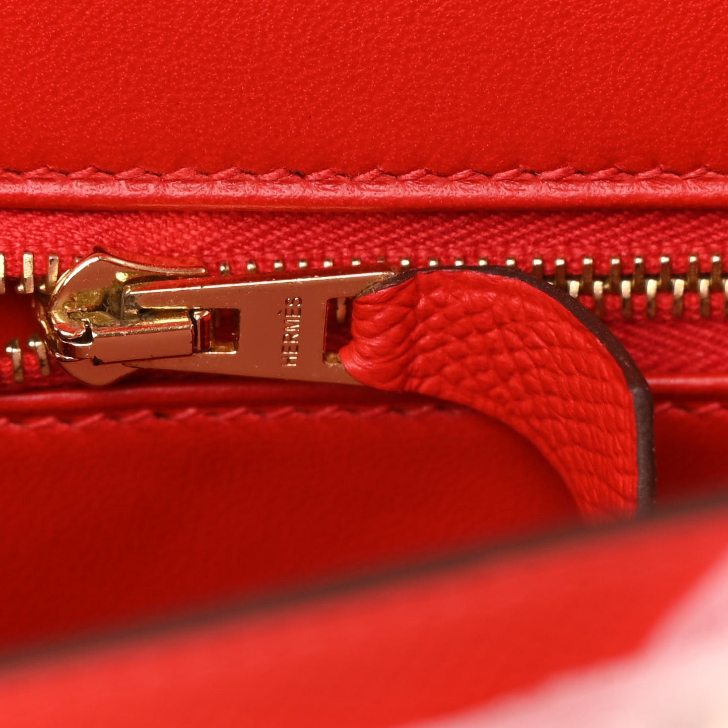 Epsom Constance 24 Rouge Casaque